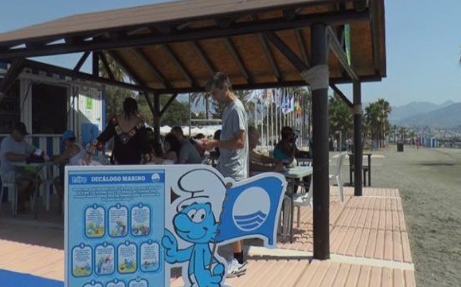 Educación Ambiental en Playas Bandera Azul con Los Pitufos